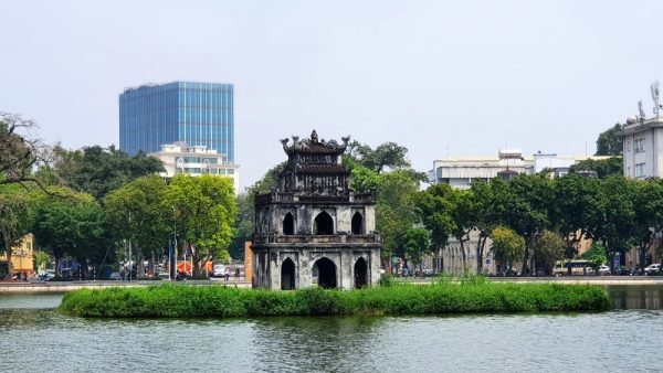 classic-vietnam-10-day-trip-ho-chi-minh-city-700000-hanoi-100000-hanoi-old-quarter
