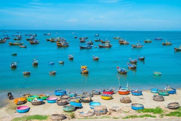 vietnam-holiday-12-day-tour-package-best-travel-itinerary-phan-thiet-mui-ne